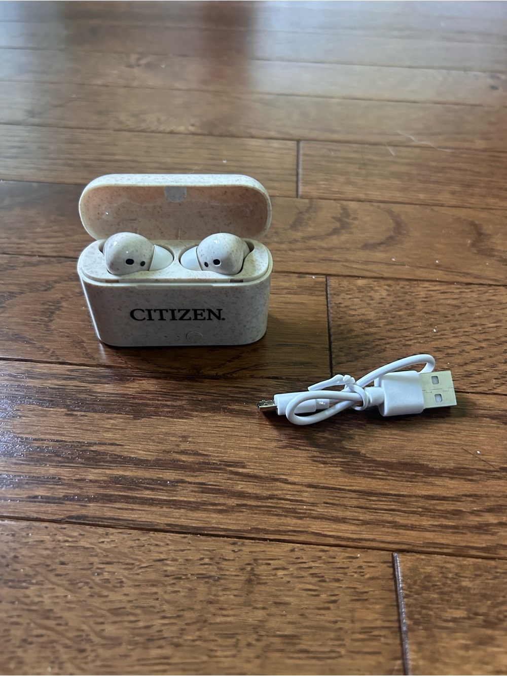 Citizen Cream Wireless Earbuds with Charging Case and USB Cable